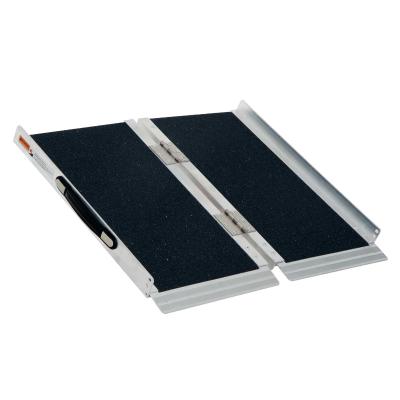 HOMCOM 2ft Aluminium Multi-Use Mobility Assistance Ramp w/ Portable Handle Lock