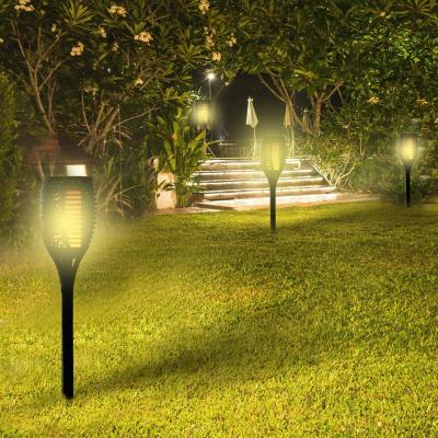 Outsunny Lampa solarna, Lampa ogrodowa, zestaw 4 szt., 6-8 h, wodoodporność IP44, tworzywo sztuczne, czarny, Ø12 x wys. 78 cm