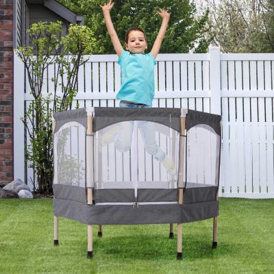 Homcom® Trampolina Ogrodowa dla Dzieci z Siatką Ochronną Pokrycie Boków 50 Kg Powłoka z Pp 126 X 109 X 98 cm