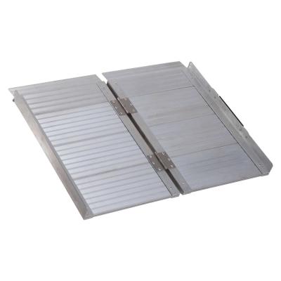 HOMCOM Folding Aluminum Ramp W/Handle for Wheelchairs/Scooters/Pet Mobility 24"