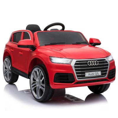 HOMCOM Coche Eléctrico para Niño +3 Años Audi Q5 con Mando a Distancia MP3 Luces y Sonidos Apertura de Puerta 116x75x56cm Carga 30kg Rojo