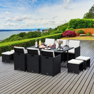 Set e Mobilier de Gradina in PE Rattan
