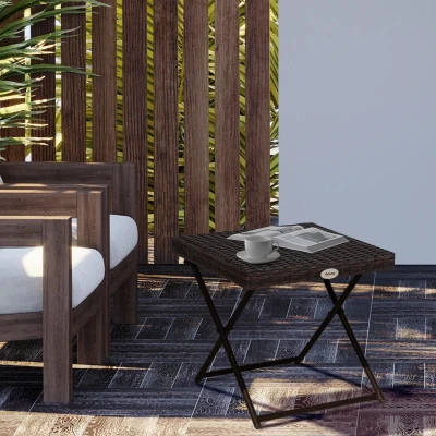 Outsunny Mesa de Jardim em Vime Sintético Mesa Dobrável com Pés Cruzados e Estrutura de Aço para Pátio Varanda 40x40x40 cm Marróm