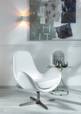 STONES Poltrona con rivestimento in similpelle e base cromata girevole, 72x68x85cm, bianco