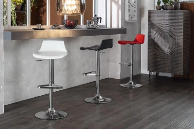 STONES Sgabello in polipropilene con struttura in metallo e con alzata a gas, 39x41x72/94cm, rosso