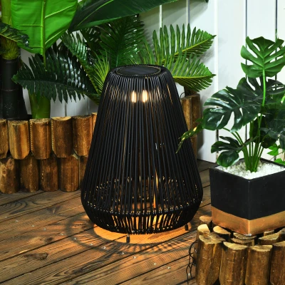 Outsunny Lampa solarna z rattanu, wodoodporna lampa ogrodowa z czujnikiem światła, automatyczna lampa LED, oświetlenie zewnętrzne na balkon, ogród, metal, czarny