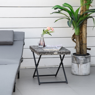 Outsunny Mesa de Jardim em Vime Sintético Mesa Dobrável com Pés Cruzados e Estrutura de Aço para Pátio Varanda 40x40x40 cm Cinza