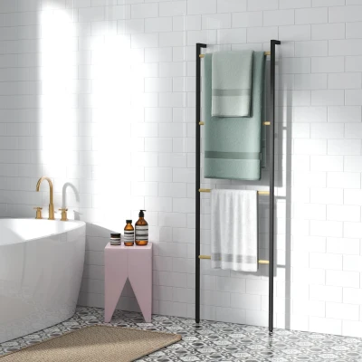 HOMCOM Toalheiro de 4 Níveis Toalheiro Casa de Banho com 4 Barras de Bambu e Estrutura de Aço 49x5,5x167,5 cm Preto e Madeira