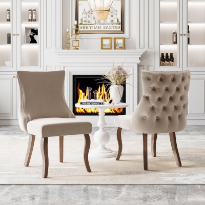 Set aus 2 gepolsterten Esszimmerstühlen mit Knopfheftung und Metallnieten, Samtoptik, Beige
