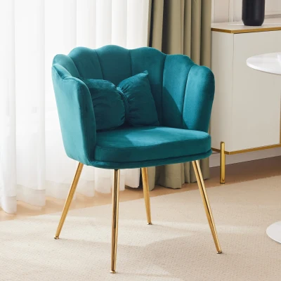 Moderner Design-Sessel in Samtoptik fürs Esszimmer mit Blütenblatt-Rückenlehne und vergoldeten Metallbeinen, Schmetterlingskissen, 63x58x77 cm, Grün