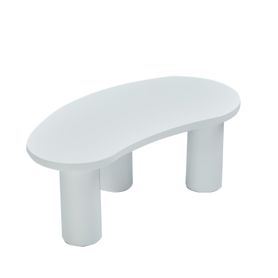 Moderner Halbmond-Couchtisch, MDF-Tischplatte, PVC-Beine mit Filzunterlage, Weiß