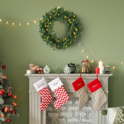 HOMCOM 55CM Pre-lit Christmas Wreath with 50 Warm White LED Ideal Xmas Artificial Door Decoration