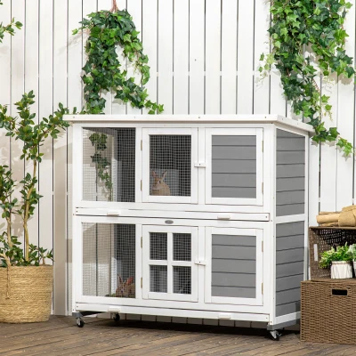 PawHut Coelheira de Madeira de 2 Níveis Gaiola para Coelhos com Rodas e 2 Bandejas Amovíveis 119x50,5x109 cm Branco e Cinza