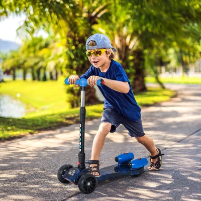 HOMCOM Scooter for Kids Toddler 3 Wheel Adjustable Height w/ Flashing Wheels Music Water Spray Foldable Kick Scooter for Boys and Girls 3 - 6 Yrs Blue