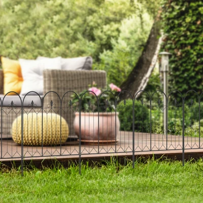 Outsunny Set mit 5 dekorativen Metallzaunpaneelen für Garten mit Verzierungen 305 x 79,5 cm Schwarz