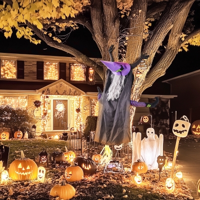 HOMCOM Fliegende Hexe, Halloweendeko, verstellbarer Riemen, 90 x 34 x 170 cm