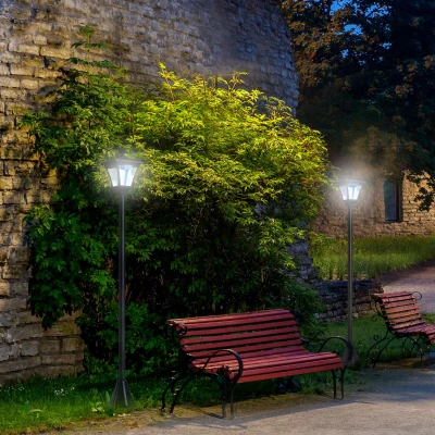 Outsunny Set of 2 Solar Post Lamps Dimmable LED IP44 1.2M Black