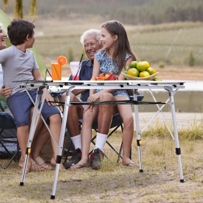 Outsunny Picknick Klapptisch, Falttisch, Höhenverstellbarer Campingtisch, Inkl. Tragetasche, Aluminium, Silber, 120 x 69 x 59-78 cm