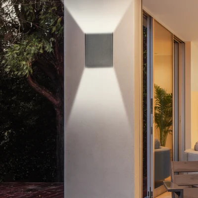 Outsunny Außenwandleuchte, verstellbarer Leuchtwinkel, 9W, 200-240V, 3000K, Aluminium, Schwarz, 11 x 13 x 16 cm