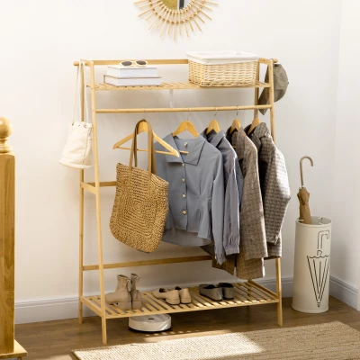 HOMCOM Perchero de Pie de Madera de Bambú para Ropa con 2 Estantes 2 Ganchos y Barra para Colgar 114x40x139 cm Natural