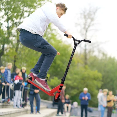 HOMCOM Lightweight Steel Stunt Scooter Red