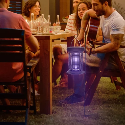 Outsunny Antimosquitos Eléctrico 2 en 1 9W con Luces LED UV Recargable Solar y USB Efecto 30 m² para Jardín Terraza Patio Negro