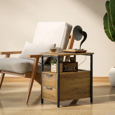 HOMCOM Beistelltisch Nachttisch mit 2 Steckdosen USB-Anschluss 1 Typ-C-Anschluss 143 cm Kabel Schubladen und Regal Naturholz