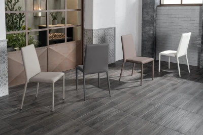 E-STYLO Set 4 Sedie in similpelle con gambe in metallo rivestite in similpelle, 40x42x96cm, bianco