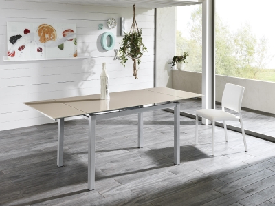 E-STYLO Tavolo allungabile in vetro temperato con gambe in metallo, 75x110/170x75cm, cappuccino