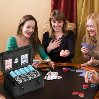 Set Casino cu Jetoane si 2 Pachete Carti, Negru