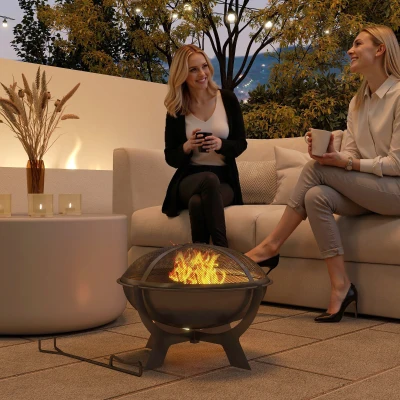 Outsunny Feuerschale Ø54x39cm aus Metall Rund Feuerstelle mit Funkenschutz Schürhaken Feuerkorb für Garten, Balkon Schwarz