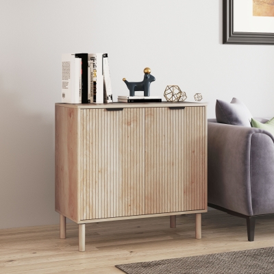HOMCOM Aparador de Sala de Estar com Prateleira Ajustável Sistema Anti-Tombo e Pés de Madeira de Pinho 78x40x77,5 cm Carvalho