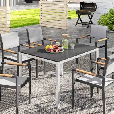 Outsunny Mesa de Refeição para Jardim Retangular com Estrutura de Alumínio Imitação Madeira e Bancada em Ripas 120x90x72 cm Preto