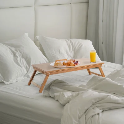 HOMCOM Faltbarer und neigbarer Bett-PC-Tisch mit Schublade, 72x35x22-30, Farbe Holz