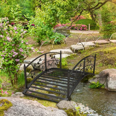 Outsunny Gartenbrücke Teichbrücke Gartendekoration dim. 119L x 67B x 47H cm mit Geländer Weinrankenmotiv Schwarz