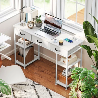 HOMCOM Mesa com Armazenamento com Tomadas Elétricas 3 Gavetas de Tecido e 4 Prateleiras de Armazenamento 120x40x76 cm Branco