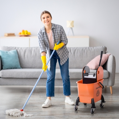HOMCOM Carrinho de Limpeza Profissional Capacidade 26L Espremedor Removível com Rodas 44×36×90 cm Laranja