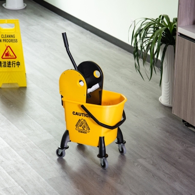 HOMCOM Carrinho de Limpeza Balde de Limpeza com Dispositivo de Torção 26 Litros Amarelo 44x36x90 cm