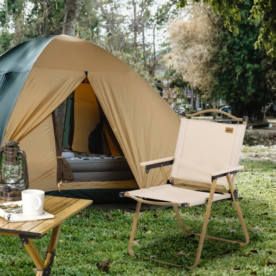 Outsunny Silla de camping silla de pesca plegable con apoyabrazos tela Oxford y estructura de acero 54 x 59 x 78 cm Kaki