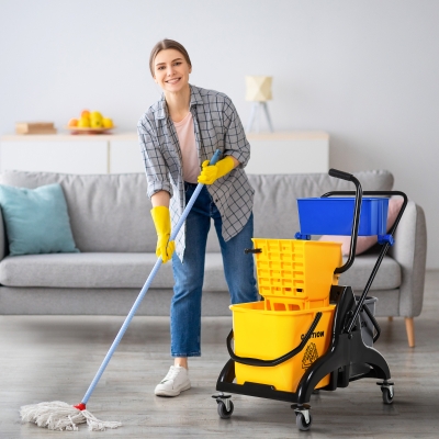 HOMCOM Carrito de limpieza con escurridor lateral, cubo de 26 L + cesta de almacenamiento 78 x 45 x 95 cm amarillo
