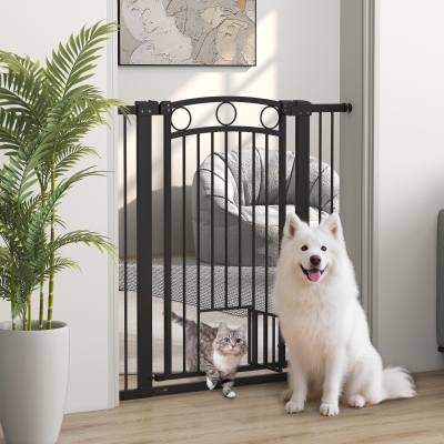 PawHut Puerta de Seguridad para Mascotas de 106 cm de altura con Ancho Ajustable, Puerta para Gatos Integrada, para Escaleras y Marcos de Puertas, Negro