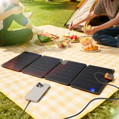 HOMCOM Cargador Solar Plegable 36W Panel Solar Portátil con Puertos USB-A y Tipo-C IP67 Superficie de ETFE para Teléfonos