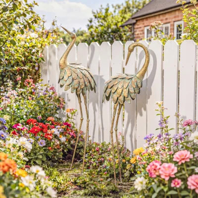 Outsunny Set de 2 statui de grădină, sculptură de stârc din metal, statui de păsări 91/95cm, pentru curte, iaz, terasă, auriu/albastru