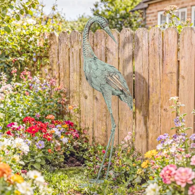 Outsunny Statua ogrodowa czapli metalowy ptak outdoor, stojąca rzeźba 88 cm z kotwami do podłoża, Zielony i Brązowy