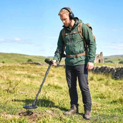 Outsunny Detetor de Metais IP68 à Prova D'água com 3 Modos Fones de Ouvido Pá Bobina Ecrã LCD Profundidade de Detecção de 18 cm
