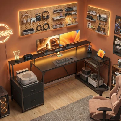 HOMCOM Escritorio Gaming Esquinero con Hub de Carga, Luces LED y Soporte para Monitor, en Madera y Acero, 192.5x80x86.5 cm, Negro