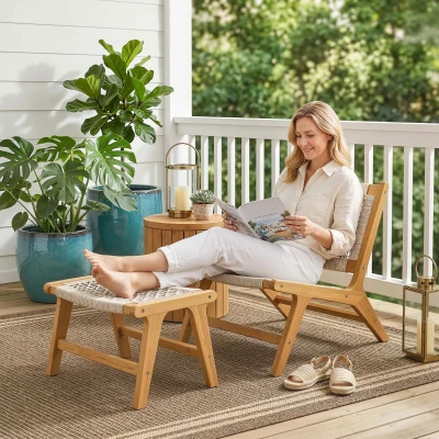 Outsunny Poltrona de jardim com pufe 2 peças em madeira de acácia FSC, lounge outdoor com assento em rattan, estilo Boho, pés ajustáveis