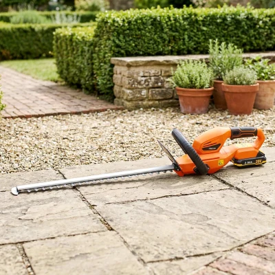 Outsunny Taille-Haies Électrique 100W Lame 51cm Batterie+Chargeur