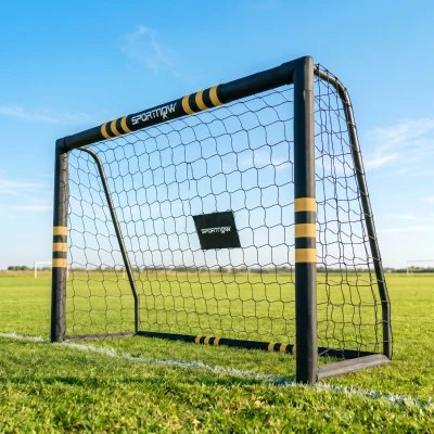 SPORTNOW Portería de Fútbol con Acolchado de Protección, 5 Piquetes de Suelo y Red de PE, 180x60x120cm, Amarillo