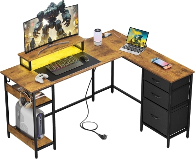 L-förmiger Eckschreibtisch mit LED-Beleuchtung, erhöhter Monitoraufsatz + Kopfhörerhaken, 142x118x87.5 cm, Braun